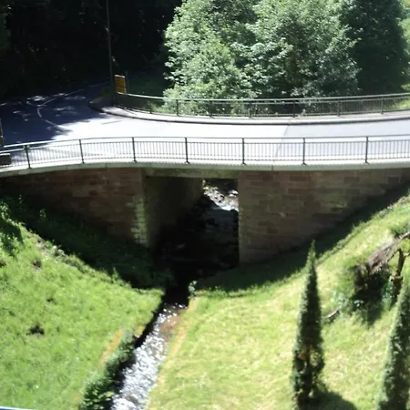 Haus Am Bach Bed and Breakfast *