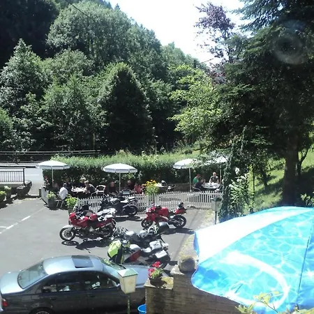 Haus Am Bach Bed & Breakfast *